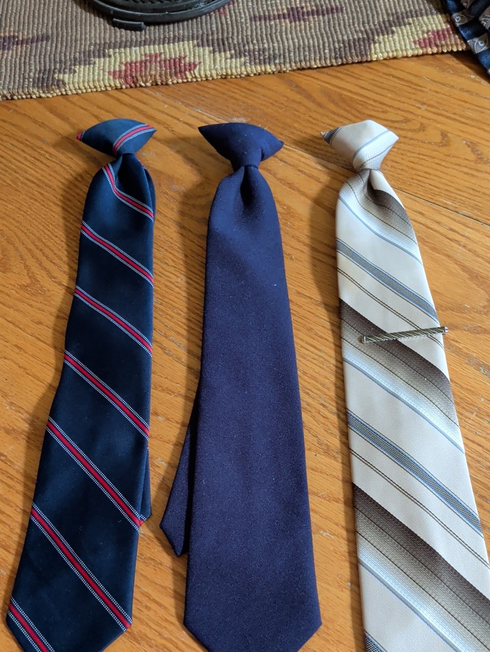 Men's Navy and Beige Stripe Ties – Classic Necktie Set